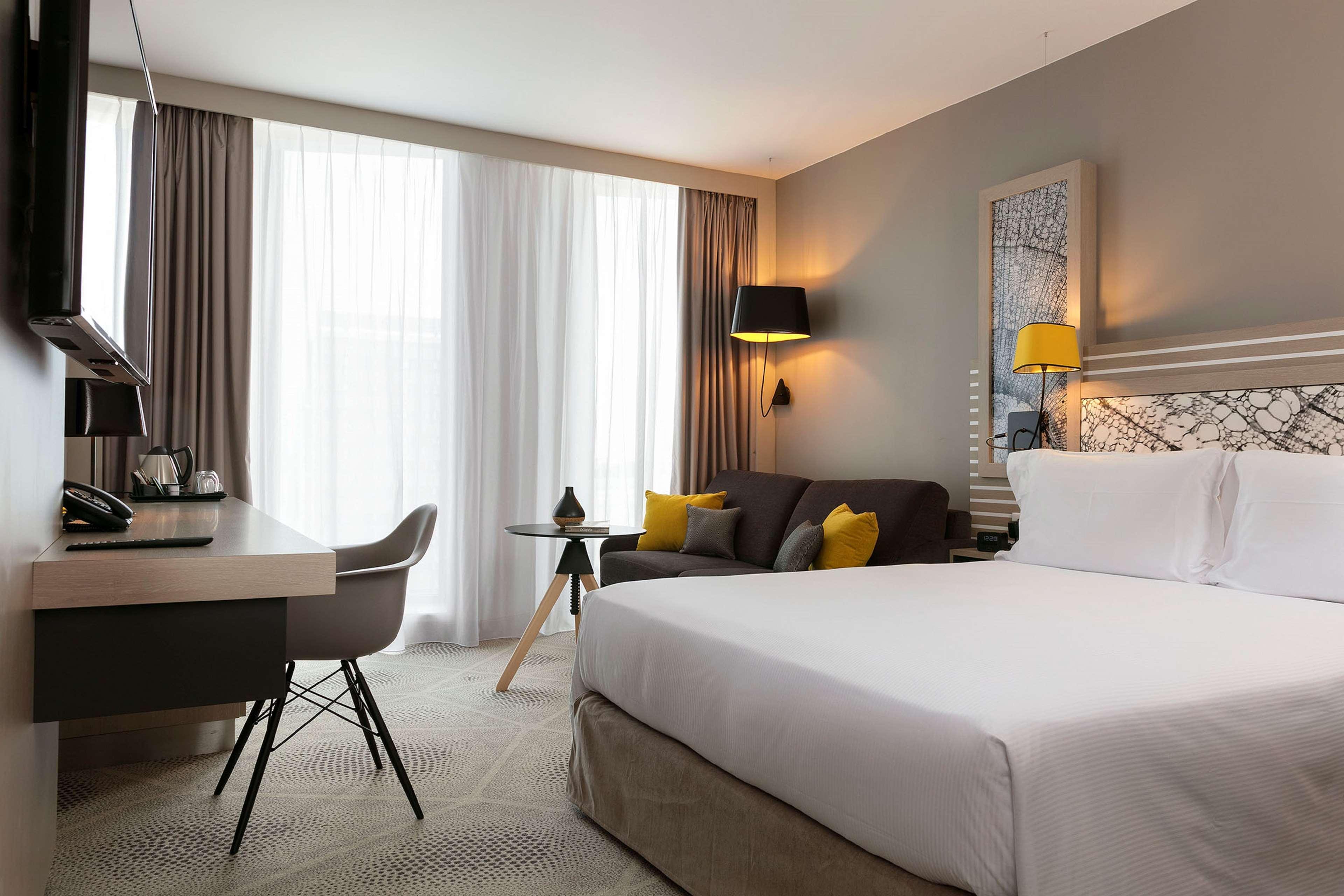 Hilton Garden Inn Le Havre Centre Экстерьер фото